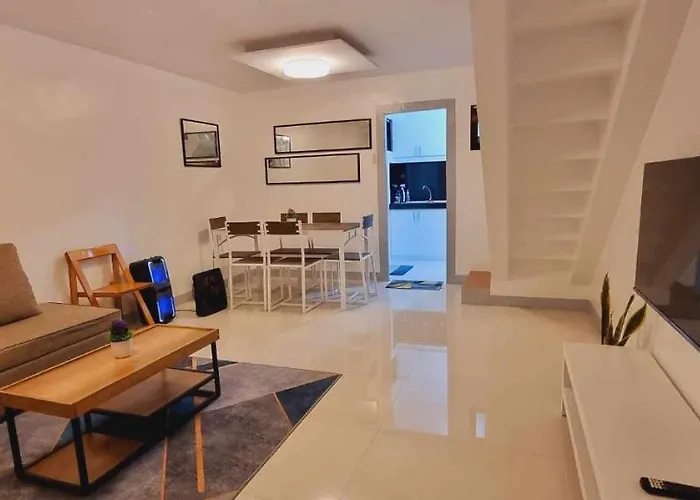 Trp16 - Cozy 2Br Townhouse Near Clark Airport, Aquaplanet & Dino Island