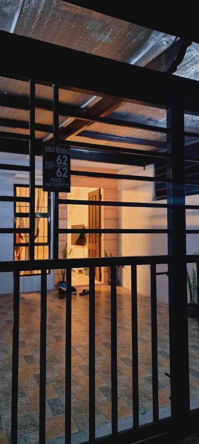 Trp16 - Cozy 2br Townhouse Near Clark Airport, Aquaplanet & Dino Island Angeles
